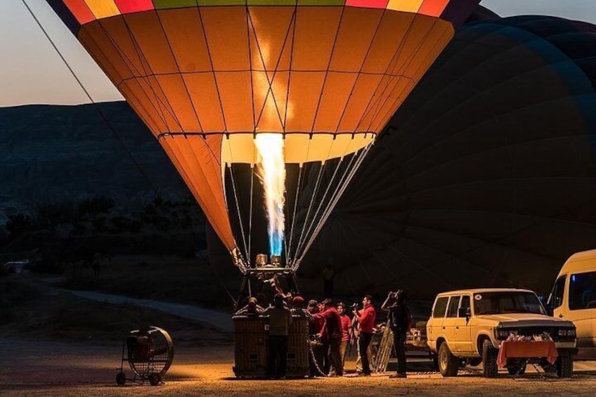 1-hour Hot Air Balloon Flight Over the Fairy Chimneys in Cappadocia