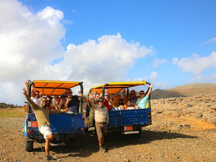 Foto 4 von 9 laden North Coast Explorer Jeep Safari with Snorkeling