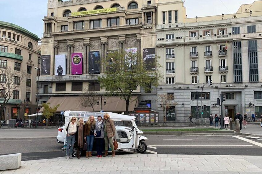 Private tour in electric Tuk Tuk for the highlights of Madrid