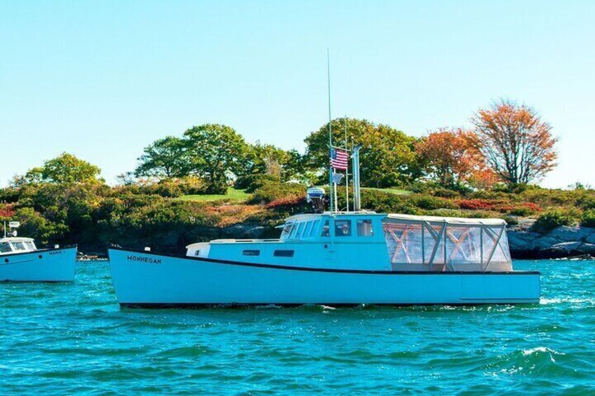 Fall Foliage Private Sightseeing Cruise