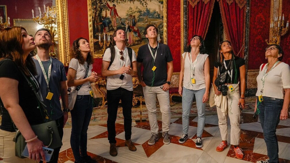 Madrid Panoramic Bus Tour & Skip-the-Line Royal Palace Guided Tour