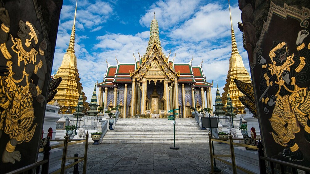 Go Bangkok Explorer Pass: Choose 3, 4, 5, 6 or 7 Attractions