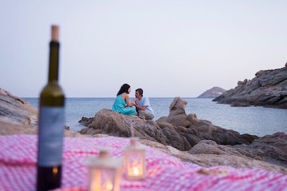 Romantic Cycling Tour with Private Picnic at the beach