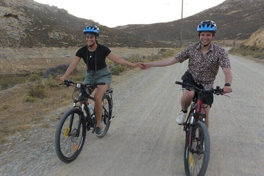 Romantic Cycling Tour in Mykonos