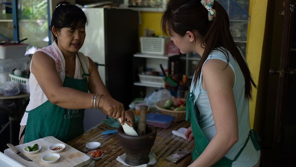 Organic Thai Cooking Class and Market Tour in Phuket