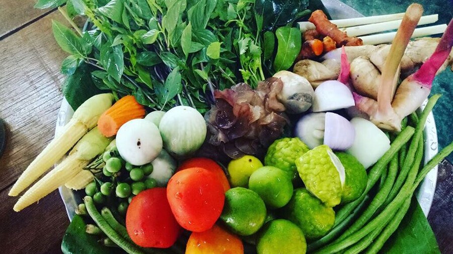 Vegetarian Thai Cooking Class and Market Tour in Phuket
