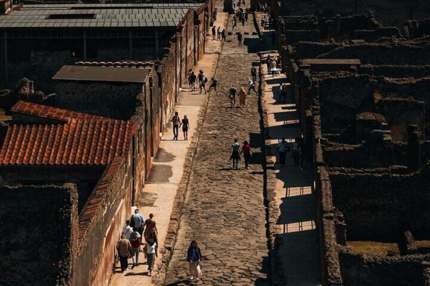 Pompeii Walking Tour: The Real History of the Ruins