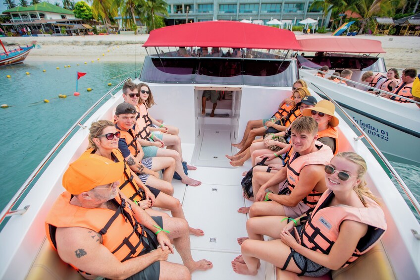 Koh Samui: Pig Island Day Tour by Speedboat