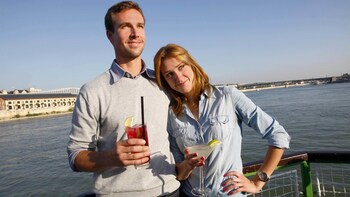 Cocktail & Beer Boat Cruise on the Danube