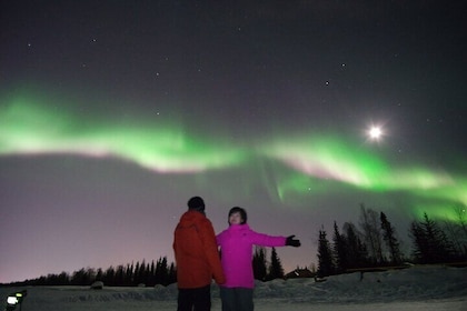 Northern Lights (Aurora Borealis Viewing) Chasing with Photography in Fairb...