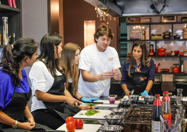 Local market & participative cooking class at Urban Kitchen 