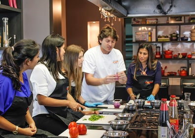 Mercado local y clase de cocina participativa en Urban Kitchen