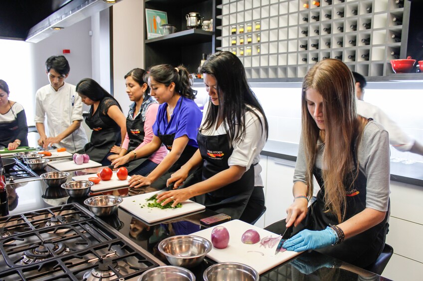 Local market & participative cooking class at Urban Kitchen 