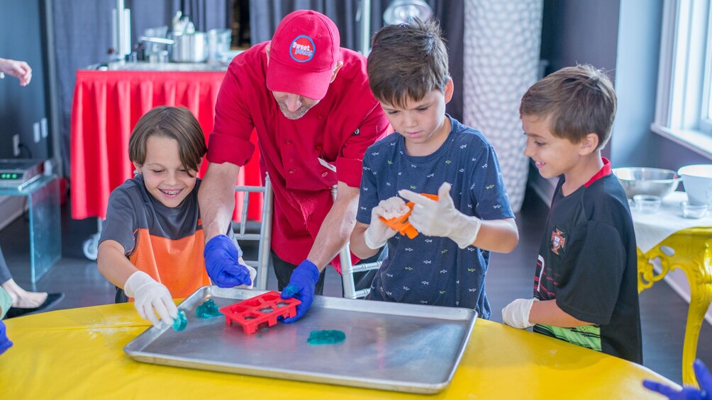 Gummy Making Class