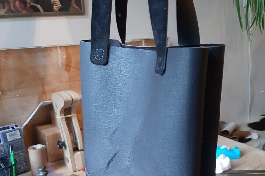 Genuine Leather Tote Bag Workshop in Leiden