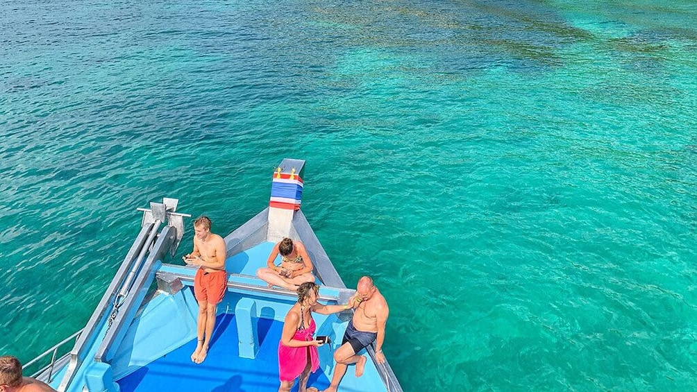 Koh Nangyuan & Bays of Koh Tao Snorkel Trip By The Oxygen