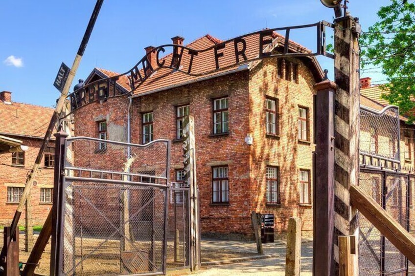 Skip-the-Line Auschwitz-Birkenau Ticket with a Guide