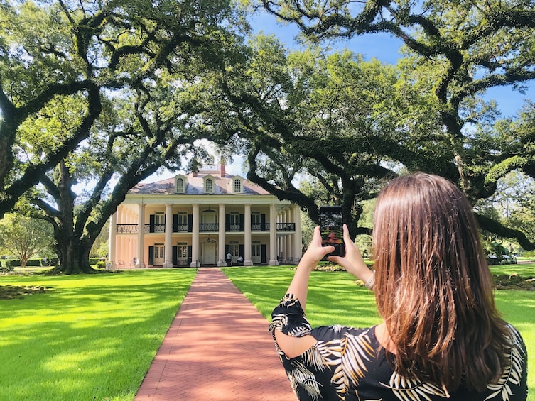 Oak Alley Plantation w/ Transportation from New Orleans