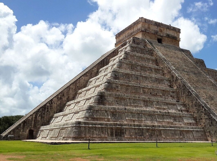 Chichen Itza from Riviera Maya & Playa del Carmen.