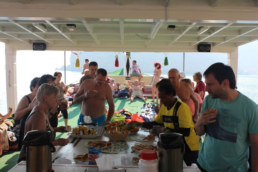 Musandam Sea Safari with Lunch with Gray Line