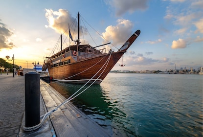 Dhow Cruise at Dubai Creek & Transfers with Gray Line