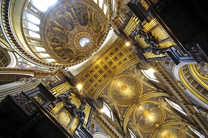 Crown Jewels of London with River Cruise