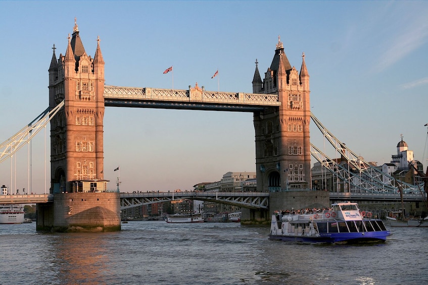 London in One Day Tour with River Cruise