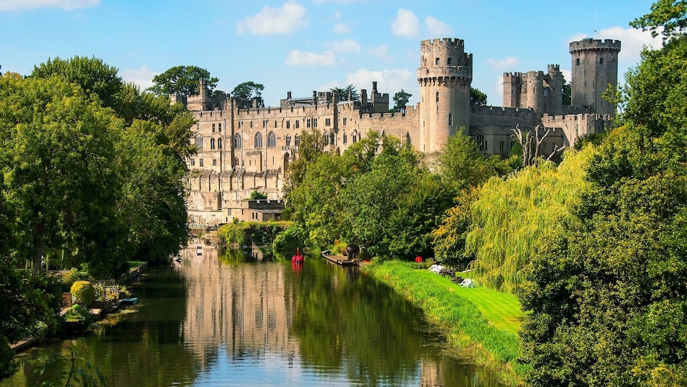 Warwick Castle, Shakespeares England & Oxford with Admission