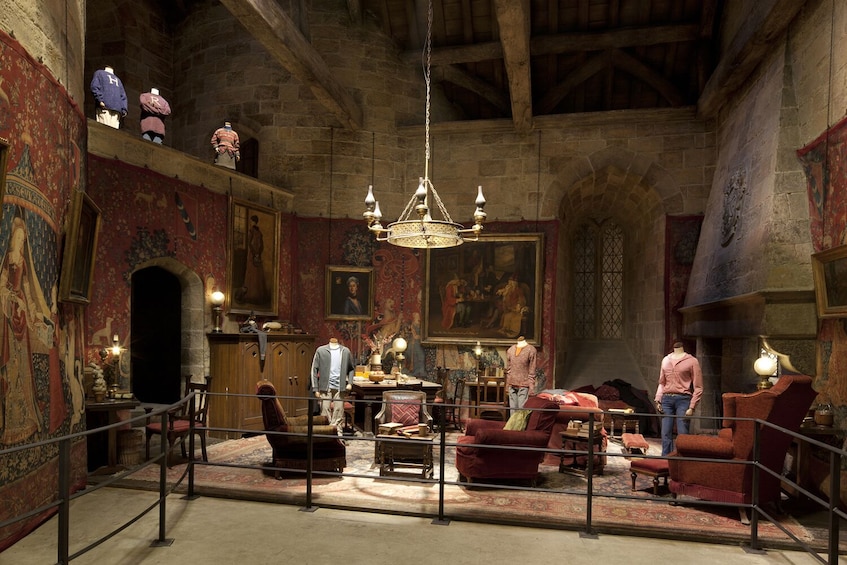 Warner Bros. Studio Tour - The Making of Harry Potter with Roundtrip Coach