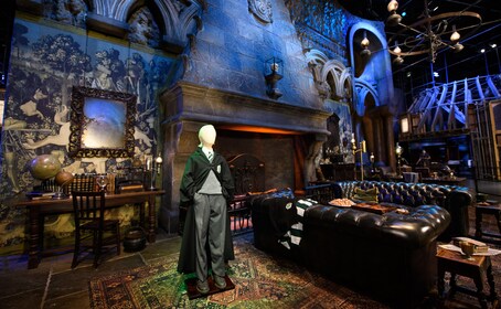 Warner Bros. Studio Tour London - Visita al estudio: cómo se hizo Harry Pot...