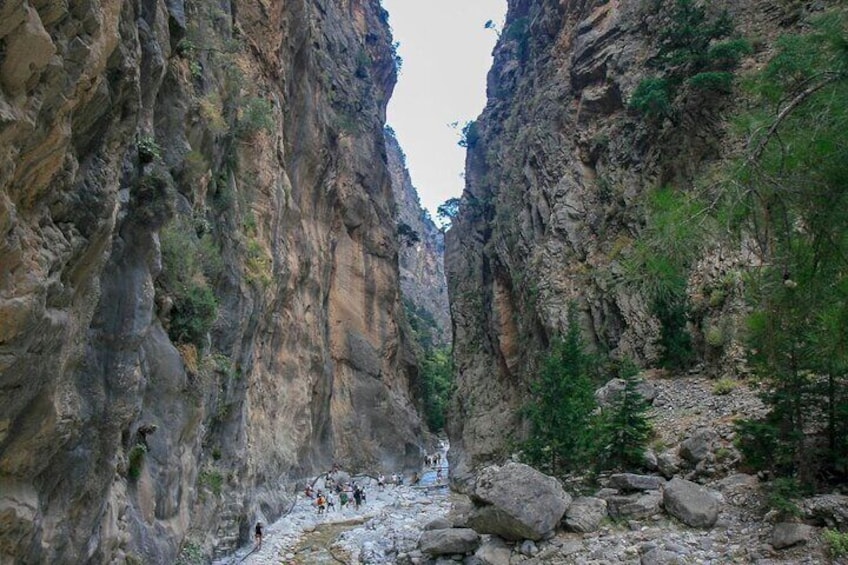 Samaria Gorge Hiking Day Tour From Rethymno