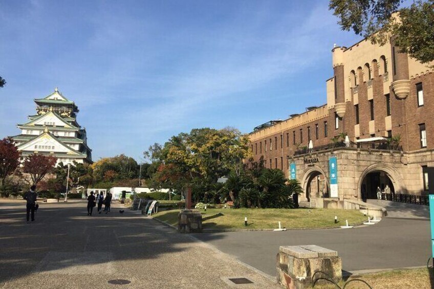 Half-Day Private Guided Tour to Osaka Castle