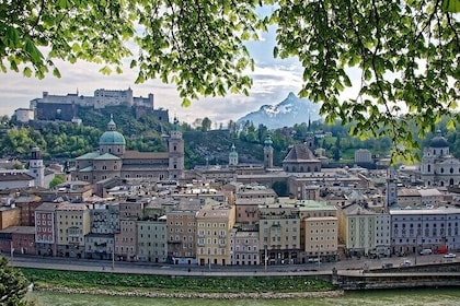 Private tour Salzburg and the Lake District from Munich