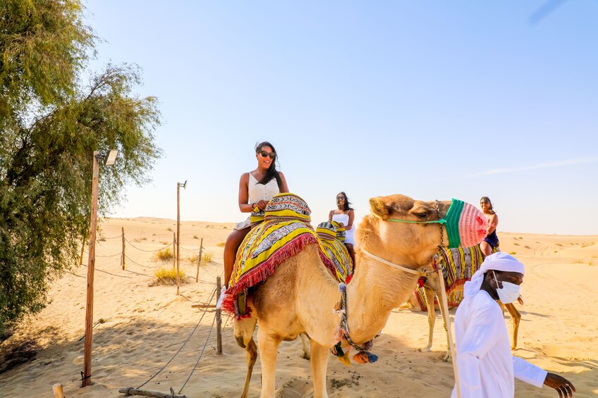 Dubai: Morning Safari by Vintage G Class at Al Marmoom Oasis