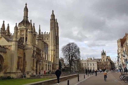 Tangential Cambridge: Group Walking Tour of Sights and Highlights