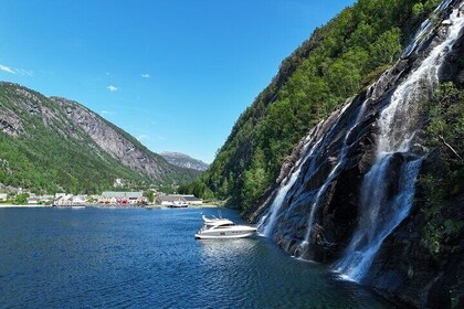 Privat fjordcruise til Mostraumen, med fjell, fosser og fjorder