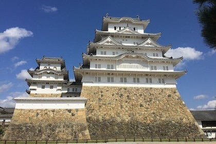 Full-Day Private Guided Tour to Himeji Castle