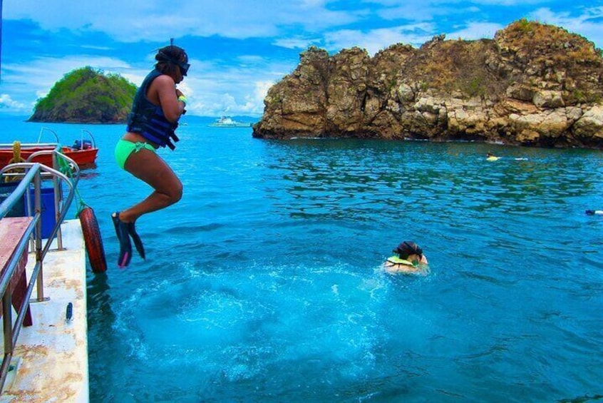 Full Day Tour to Tortuga Island from Jaco