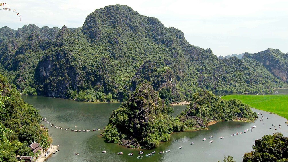Tràng An Scenic Landscape Complex in Vietnam 