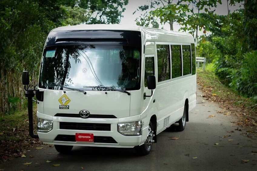 Shuttle Transfer Lake crossing from Monteverde To Arenal