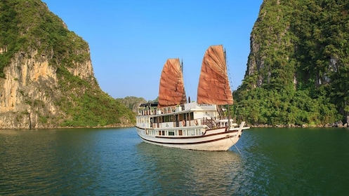 Halong Bay 2-Tages-Abenteuer