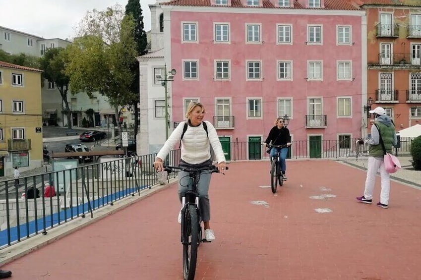 Cycling Lisbon Viewpoints - Santa Luzia