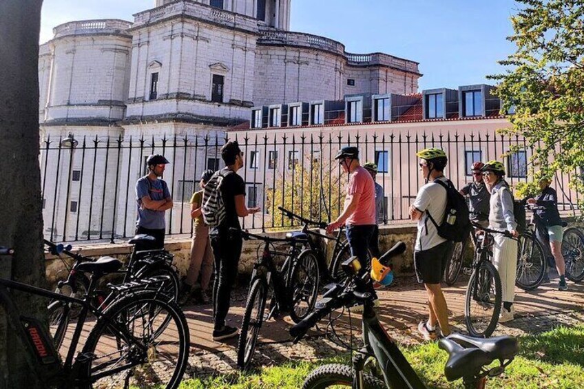 7 Hills and 14 Viewpoints - Lisbon E-Bike Tour