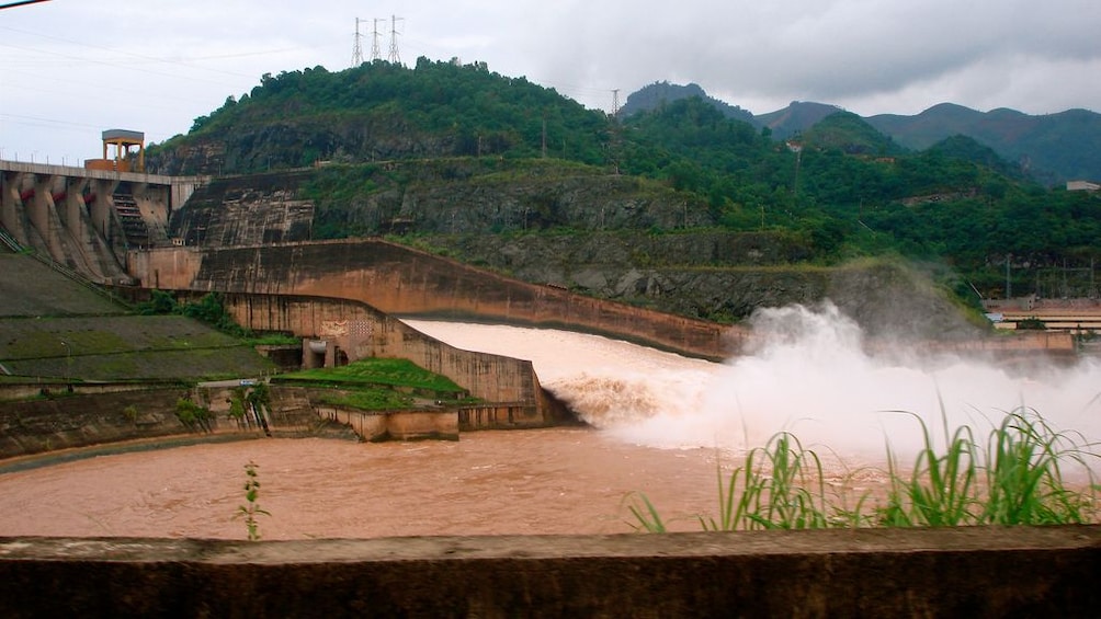 A vietnamese dam