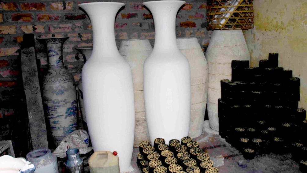 Vietnamese pottery