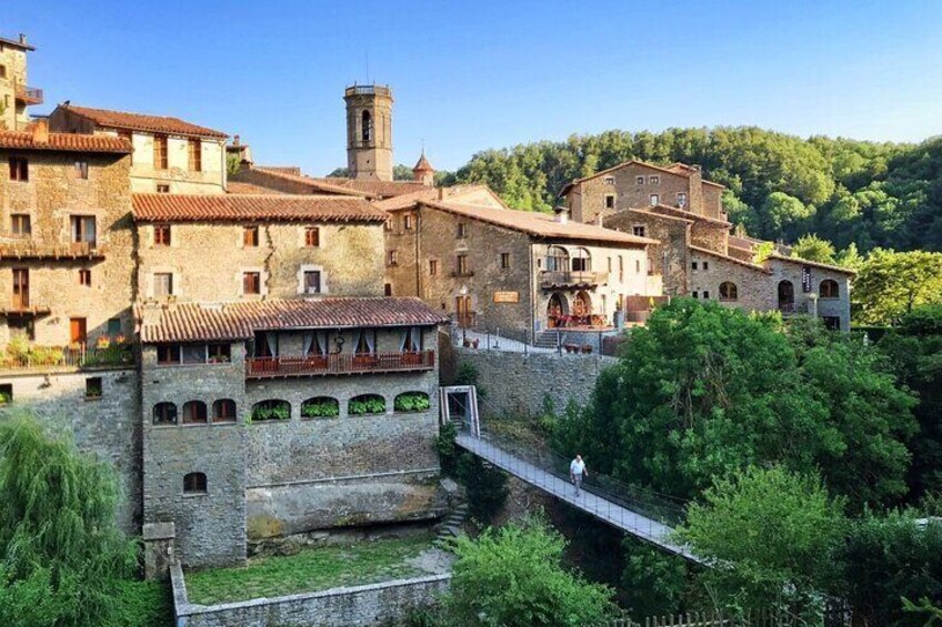 Pyrenees Medieval Village Hike from Barcelona