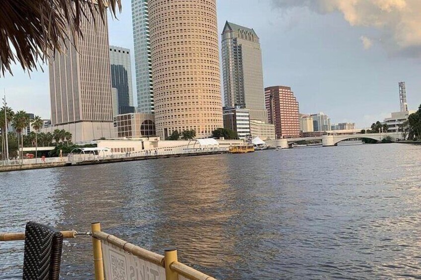 90 minute - Tiki Boat Cruise in Tampa - BYOB