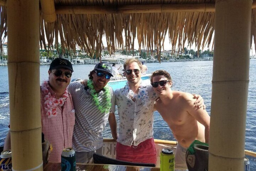 90 minute - Tiki Boat Cruise in Tampa - BYOB