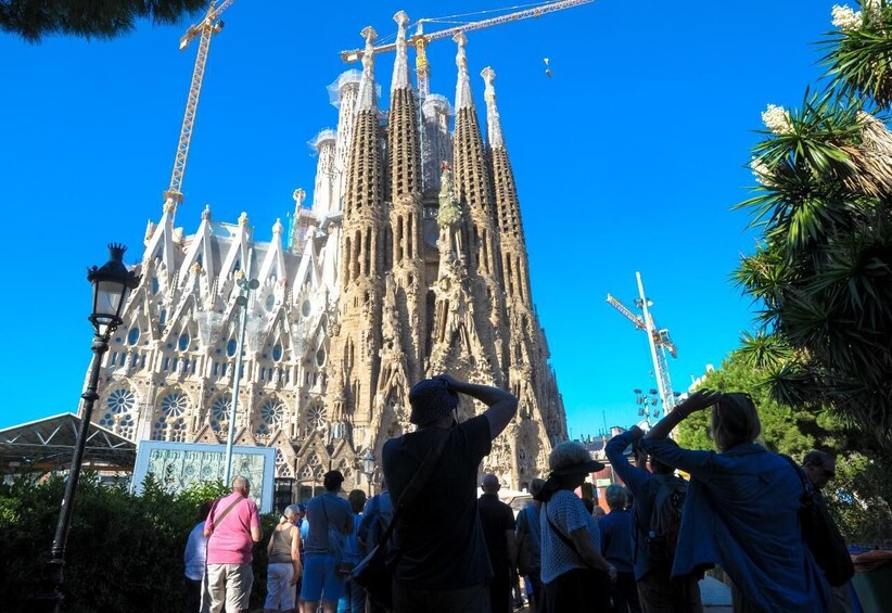 Private Half-Day City Tour & Skip-the-Line Sagrada Familia