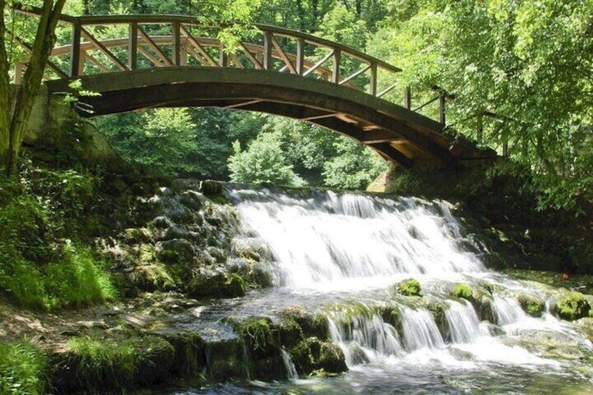 Private Carriage Ride in Vrelo Bosne Nature Park